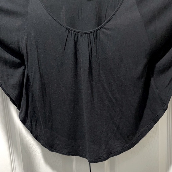 2 Piece Bundle Flowy Top Set - Picture 9 of 11